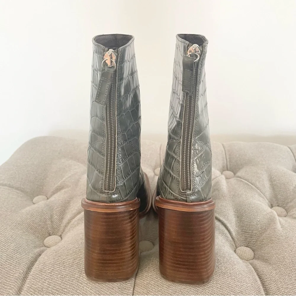 Topshop Dark Green Croc-Embossed Heeled Boots - Picture 9 of 9